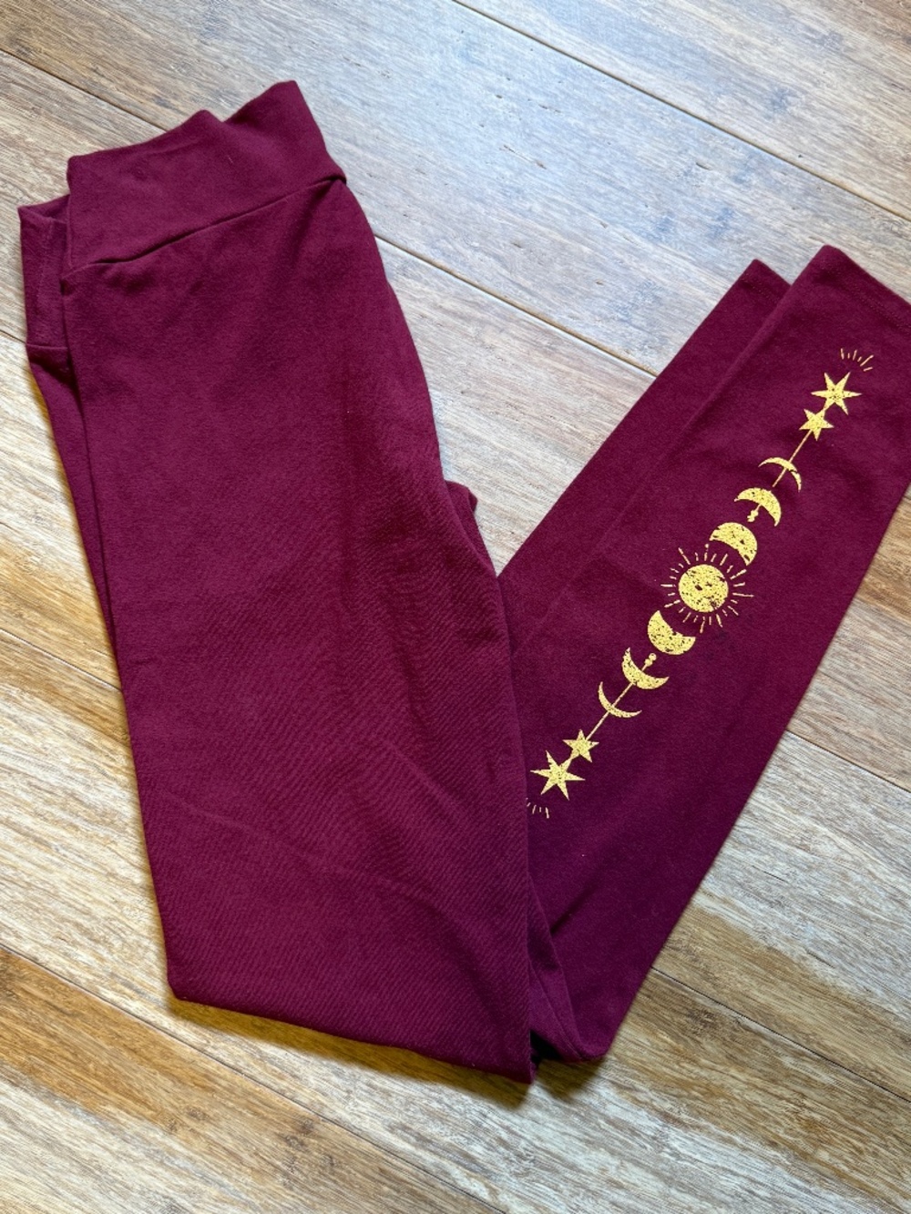 Soul Flower leggings- sun, moon and stars- size Medium